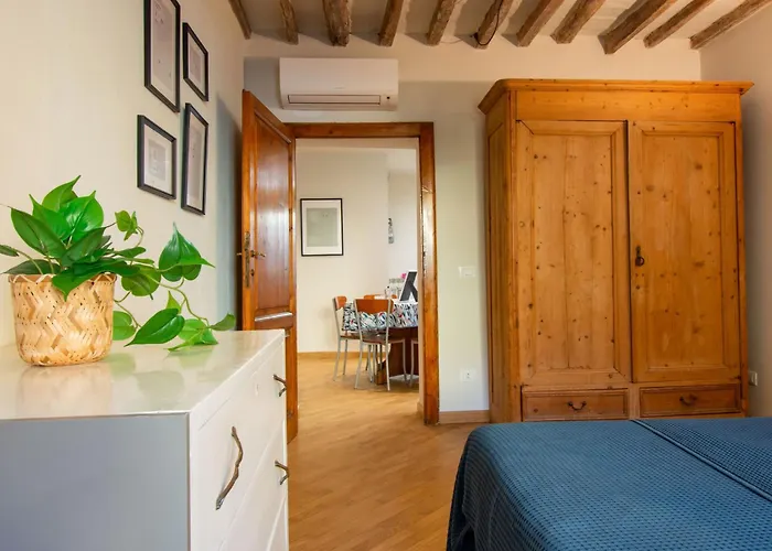 Tavoleria By Interhome * Pisa