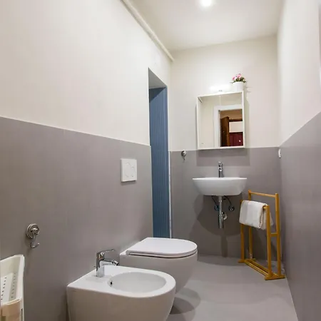 Tavoleria By Interhome * Pisa