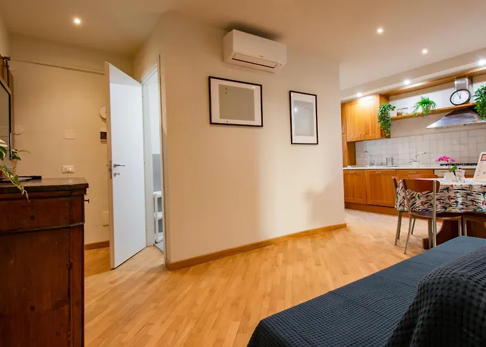 Tavoleria By Interhome 比萨